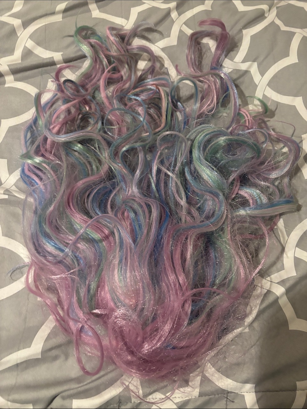 Kids wig in pink light blue colors